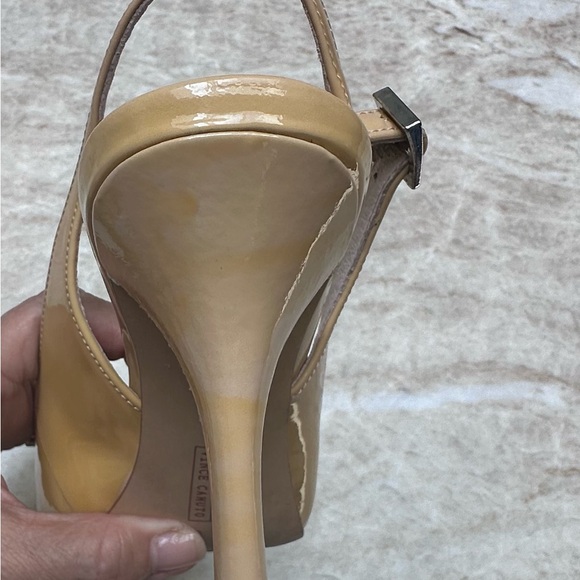 Vince Camuto Beige Patent Pointy toe sling back pumps. Size 8W - Picture 6 of 12